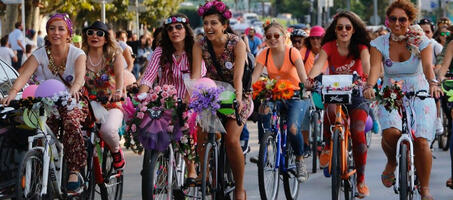 Süslü Kadınlar Bisiklet Turu - Görsel 2