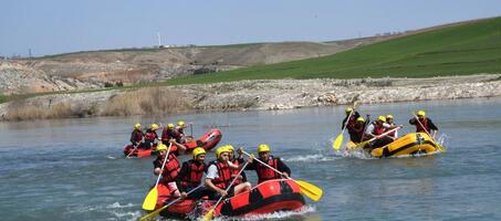 Gerger Kanyonu’nda Rafting - Görsel 4