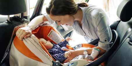 Bebekle Araba Yolculuğunda Dikkat Edilmesi Gerekenler