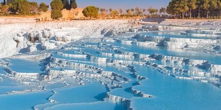 Pamukkale travertenleri giriş ücreti nedir, hangi saatlerde açık? Nasıl kıyafet tercih edilmeli, ayakkabı ile girilir mi?