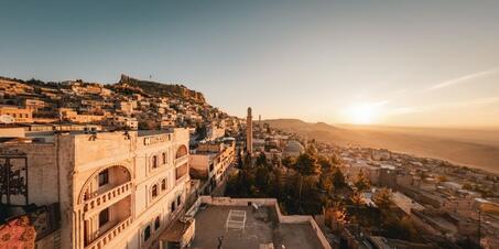 Bir ortaçağ kenti görünümüyle Mardin Kültürel Peyzaj Alanı 