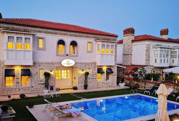 Salbakos Herakleia Boutique Hotel