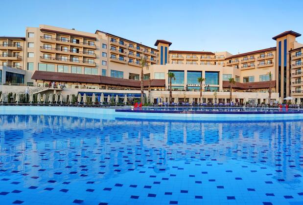 Görsel 1 : Euphoria Aegean Resort &amp; Thermal, Seferihisar, Otelden görünüm