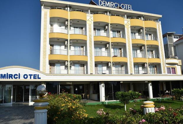 Görsel 1 : Demirci Hotel, Belek, Otelin Önü