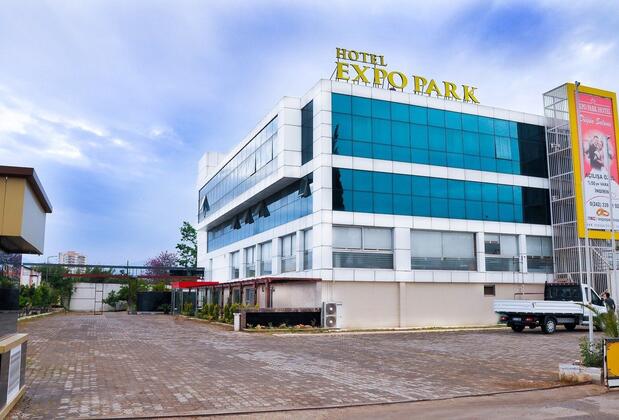 Expo Park Hotel