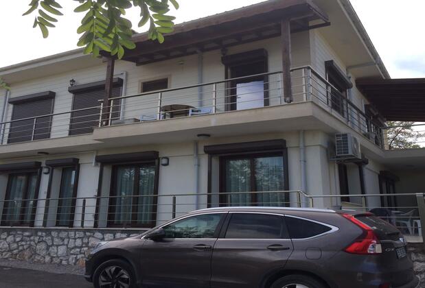 Teras Butik Apart Karaburun