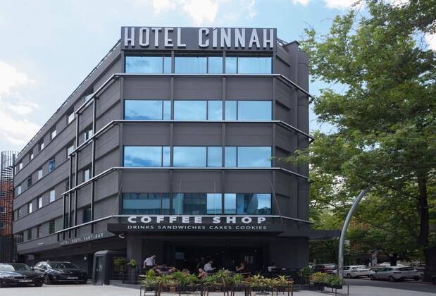 Hotel Cinnah