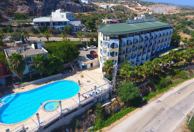 Calamie Hotel & Beach Club