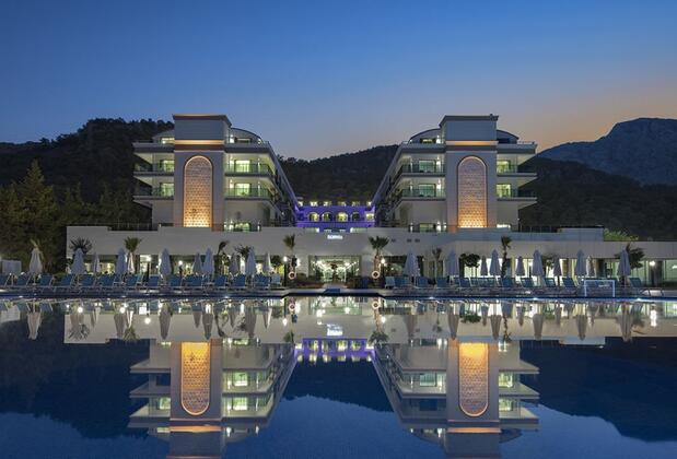 Dosinia Luxury Resort