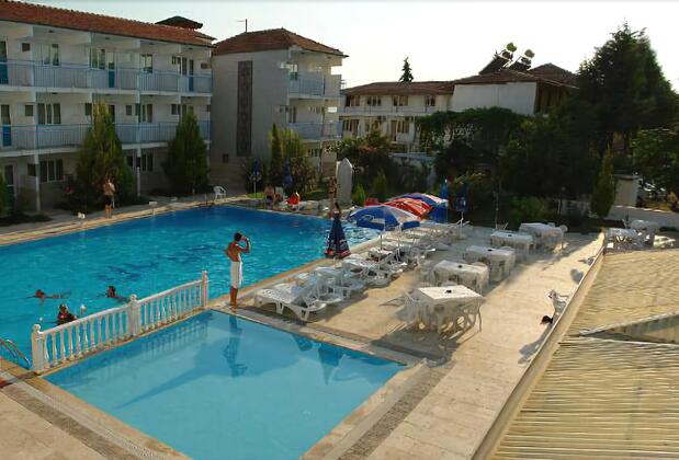 Görsel 2 : Uyum Hotel, Pamukkale, Açık Yüzme Havuzu