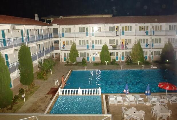 Görsel 1 : Uyum Hotel, Pamukkale, Açık Yüzme Havuzu