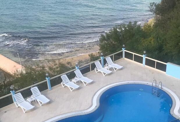 Görsel 2 : Kilyos Kale Otel, Sarıyer, Açık Yüzme Havuzu