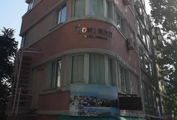 Görsel 2 : My Home Sultanahmet Hotel, İstanbul, Otelin Önü