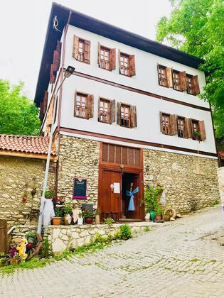 Boncuk Konak Sanat Evi