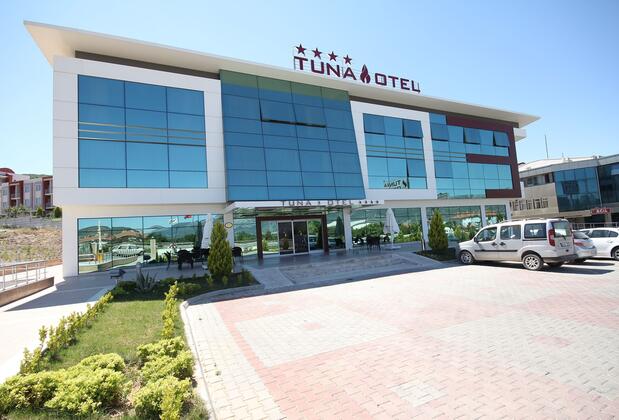 Tuna Hotel