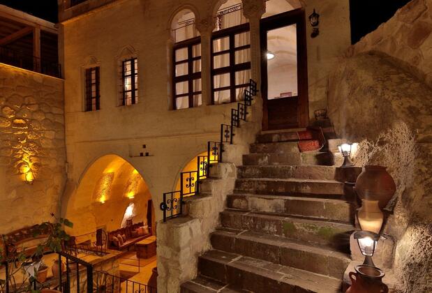 Elaa Cave Hotel