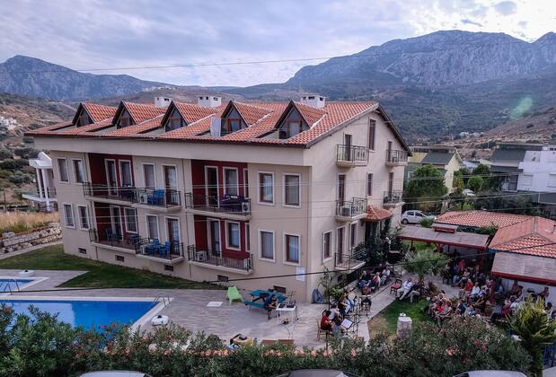 Karaburun Konak Otel