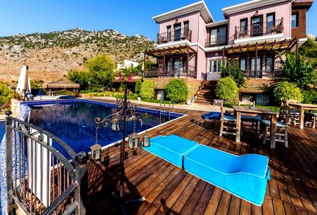 Badem Tatil Evi