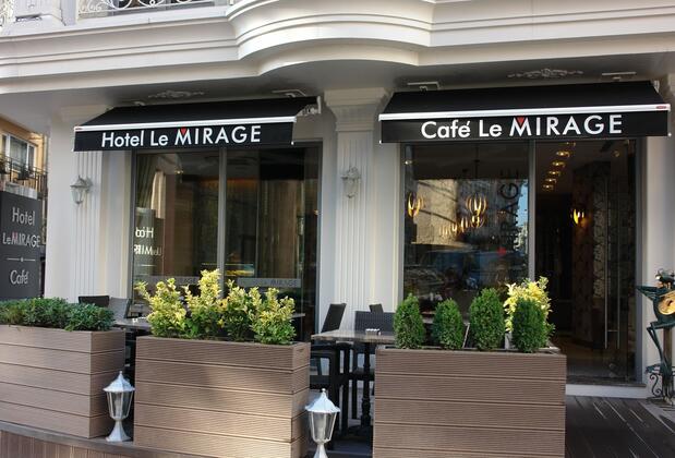 Görsel 2 : Hotel Le Mirage, İstanbul, Bahçe