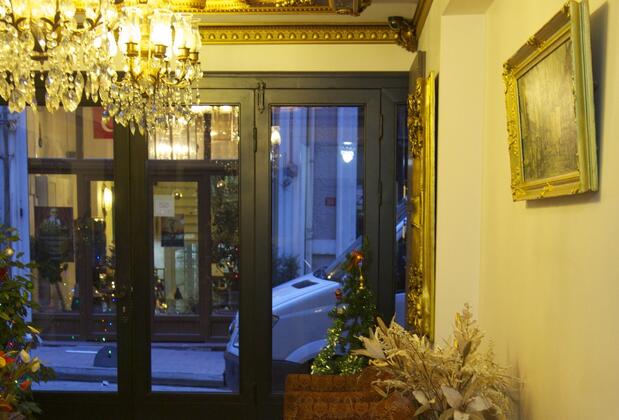 Görsel 2 : Borancik Suites, İstanbul, Lobi Oturma Alanı