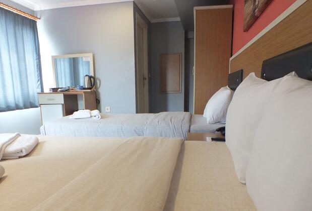 Görsel 2 : Naila Hotel, İstanbul, Deluxe Üç Kişilik Oda, Oda