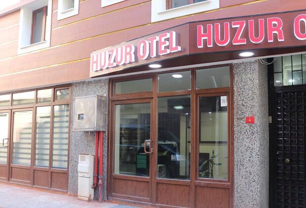 Görsel 1 : Beyoglu Huzur Hotel, İstanbul, Otelin Önü