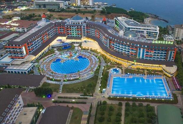 Lonicera Resort & Spa Hotel