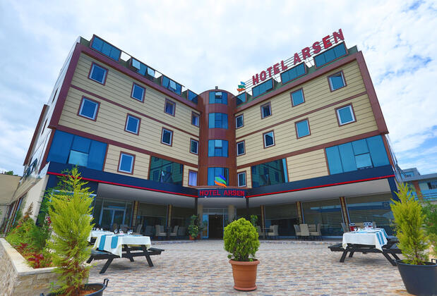 Arsen Hotel