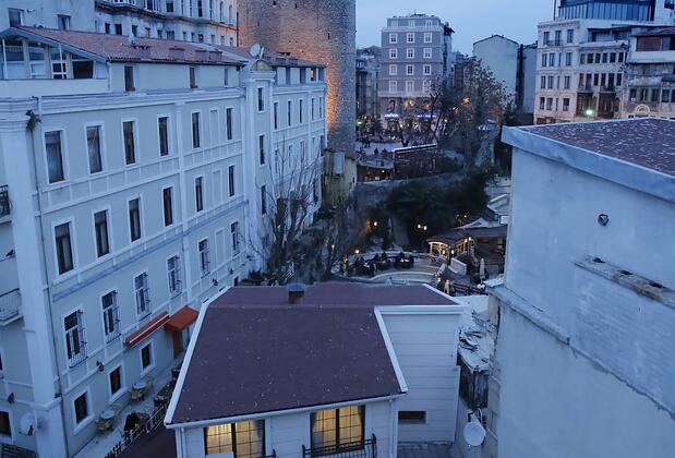 Art Nouveau Galata