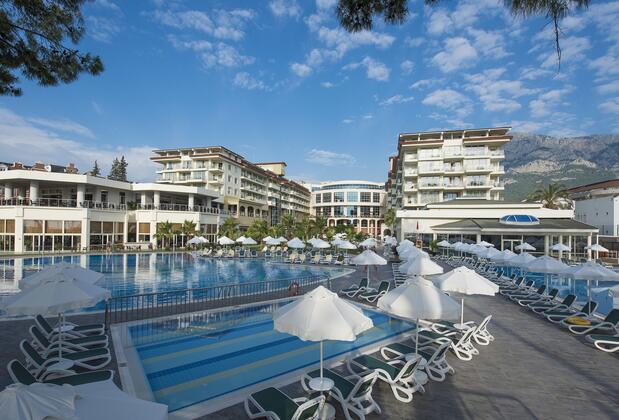 Akra Kemer