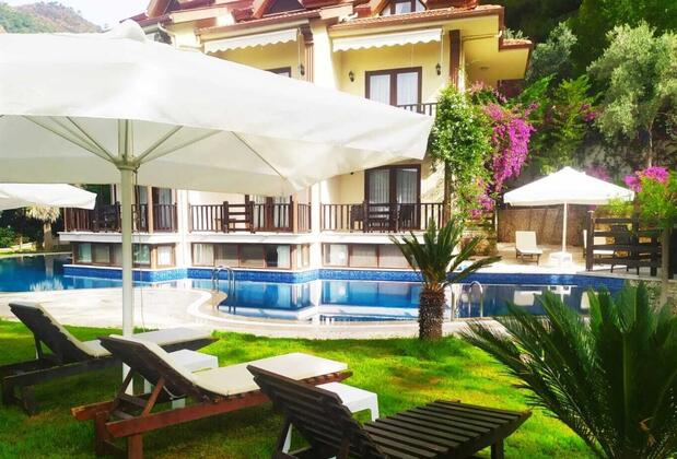 Görsel 2 : Alya Hotel Gocek, Fethiye, Açık Yüzme Havuzu