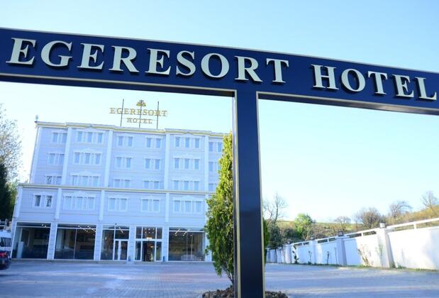 Görsel 2 : Ege Resort Hotel, Safranbolu, Otelin Önü