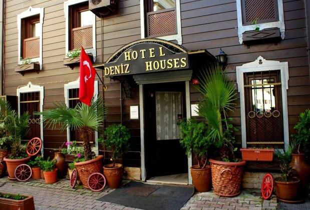 Deniz Houses