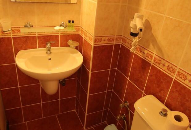 Görsel 12 : Taner Otel, Fethiye, Standard Tek Büyük veya İki Ayrı Yataklı Oda, Banyo
