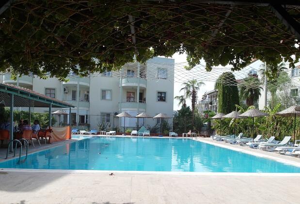 Akdeniz Apart Otel Kuşadası