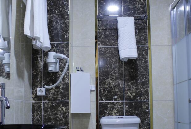 Görsel 18 : Sinan Hotel, Ankara, Tek Kişilik Oda, Banyo