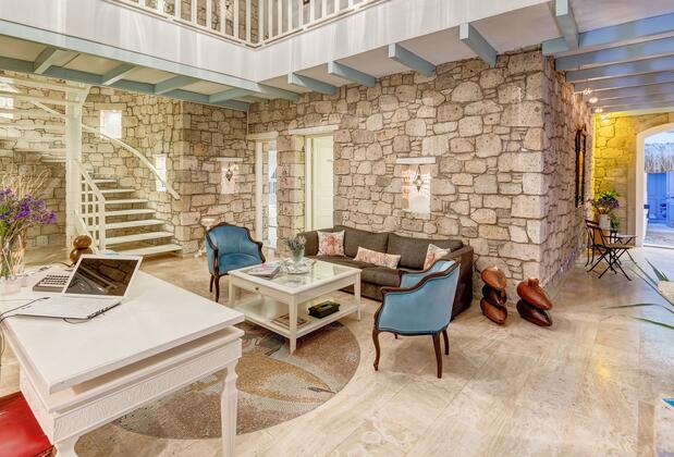 Görsel 1 : Beyaz Han Hotel, Çeşme, Lobi