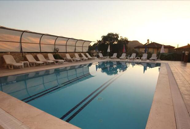 Görsel 2 : California Apart Hotel, Fethiye, Açık Yüzme Havuzu