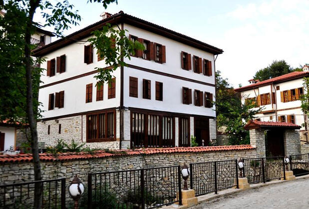 Çamlıca Konak