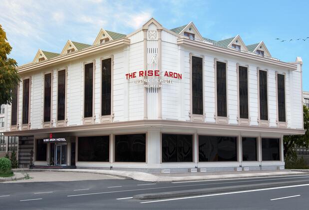 The Rise Aron Business Hotel