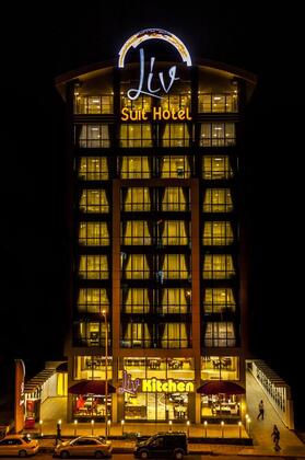Liv Suit Hotel