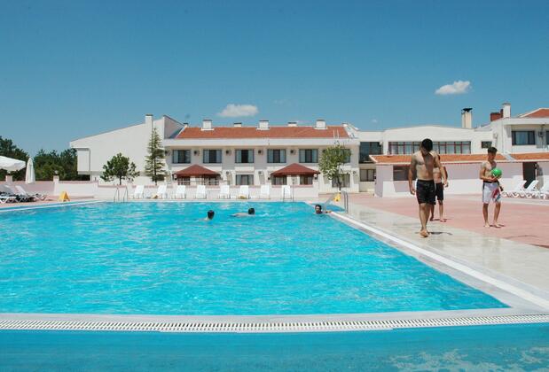 Görsel 2 : Burgaz Resort Aquapark Hotel, Lüleburgaz, Açık Yüzme Havuzu