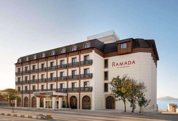 Ramada by Wyndham Van