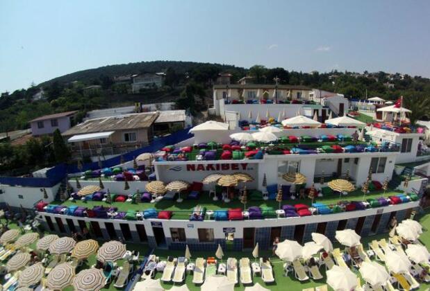 Naki Bey Plajı & Otel