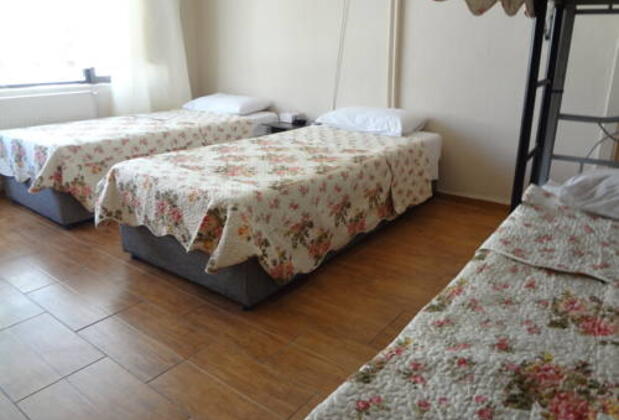 MayBerlin Otel - Görsel 2