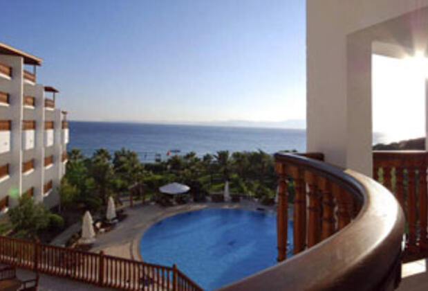 Kerasus Otel Çeşme