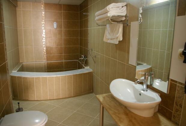 Uysal Termal Otel - Görsel 2