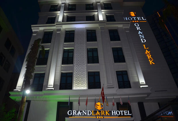 Grand Lark Hotel - Görsel 2