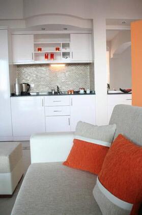 Nicholas Heights Deluxe Suite Hotel - Görsel 2