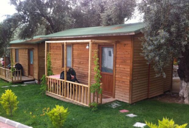 Billys Beach Osman Çavuş Bungalows